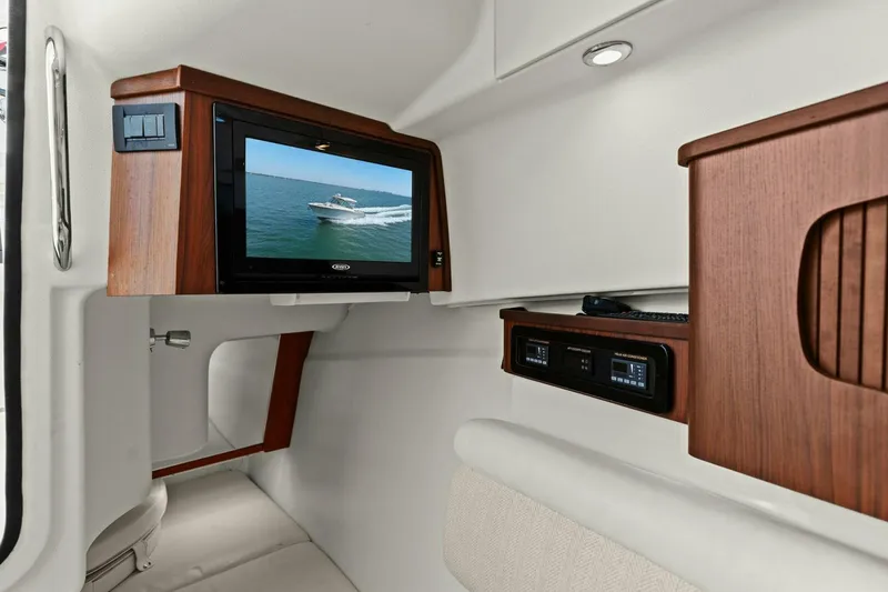 Slide: The Image of 2016 375 Grady-White Freedom - 5098854