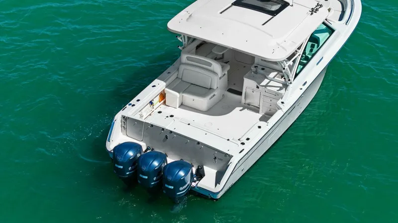 Slide: The Image of 2016 375 Grady-White Freedom - 5098788