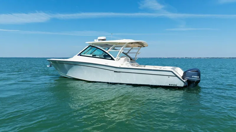 Slide: The Image of 2016 375 Grady-White Freedom - 5098791