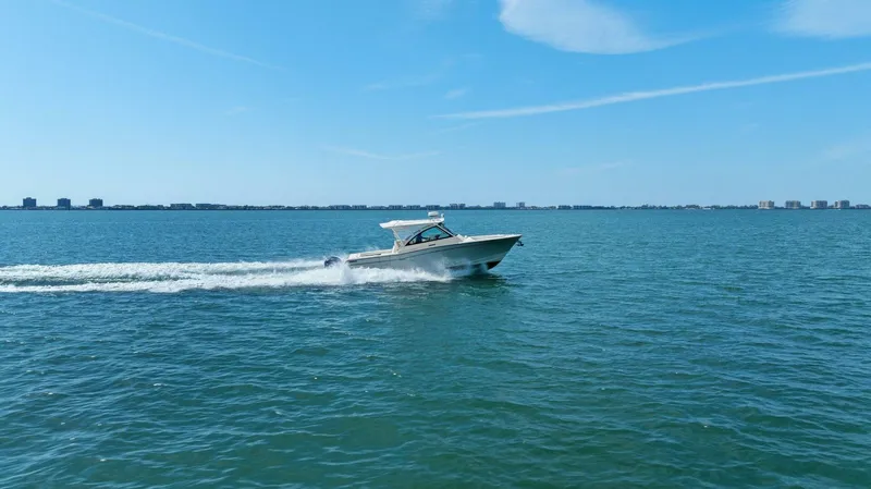 Slide: The Image of 2016 375 Grady-White Freedom - 5098795