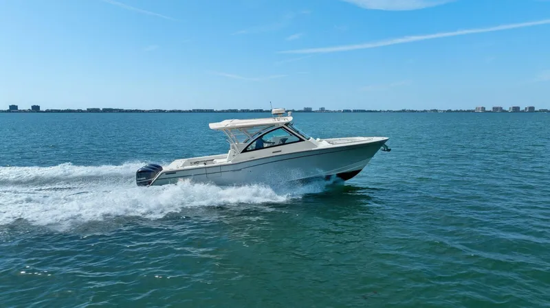 Slide: The Image of 2016 375 Grady-White Freedom - 5098796