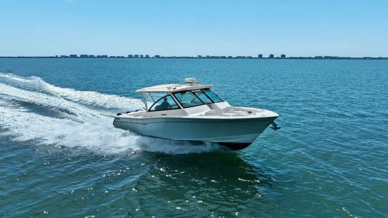 Slide: The Image of 2016 375 Grady-White Freedom - 5098798