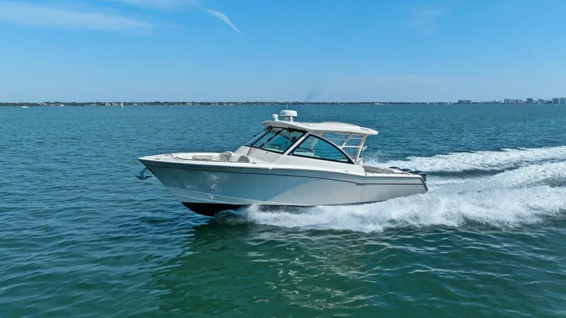 Slide: The Image of 2016 375 Grady-White Freedom - 5098802