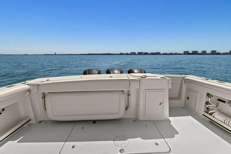 Slide: The Image of 2016 375 Grady-White Freedom - 5098705