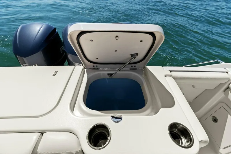 Slide: The Image of 2016 375 Grady-White Freedom - 5098690