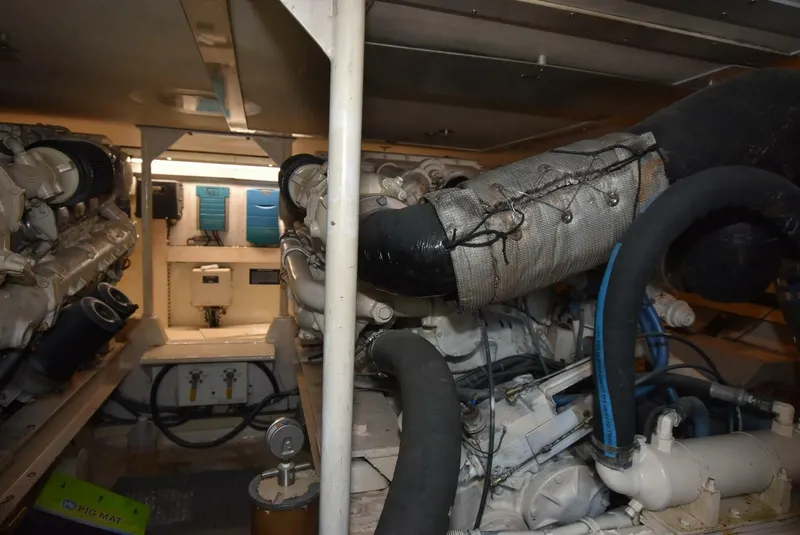 Slide: The Image of Viking 50 Convertible 1997 - 5035353