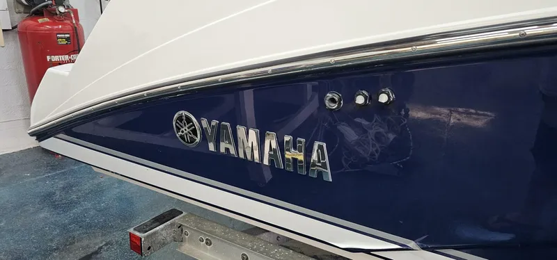 Slide: The Image of Yamaha 210 FSH Deluxe 2018 - 5035660