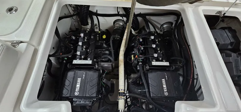 Slide: The Image of Yamaha 210 FSH Deluxe 2018 - 5035707