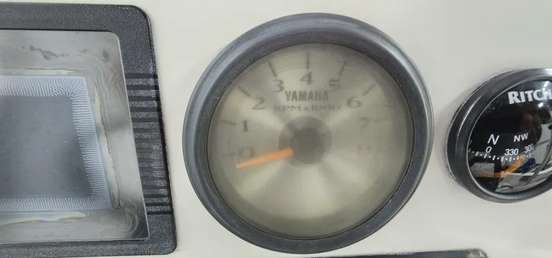 Slide: The Image of Yamaha 210 FSH Deluxe 2018 - 5035858