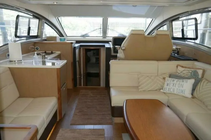 Slide: The Image of Sea Ray 400 Fly 2017 - 5036639