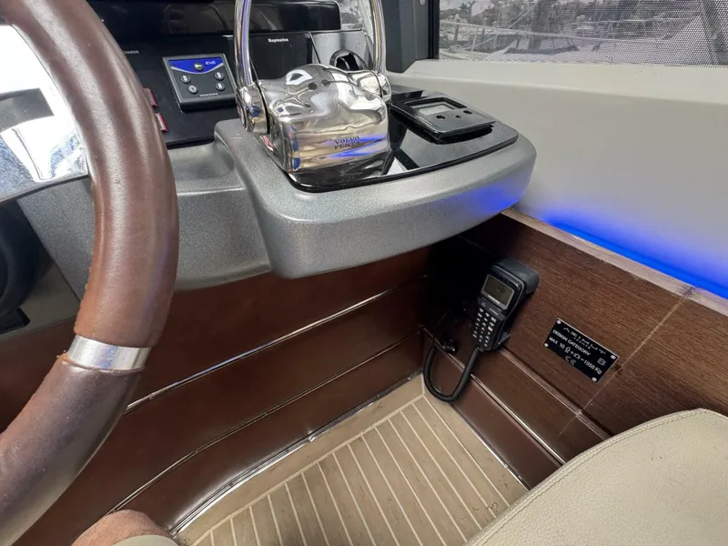 Slide: The Image of Azimut 43s 2007 - 5053043