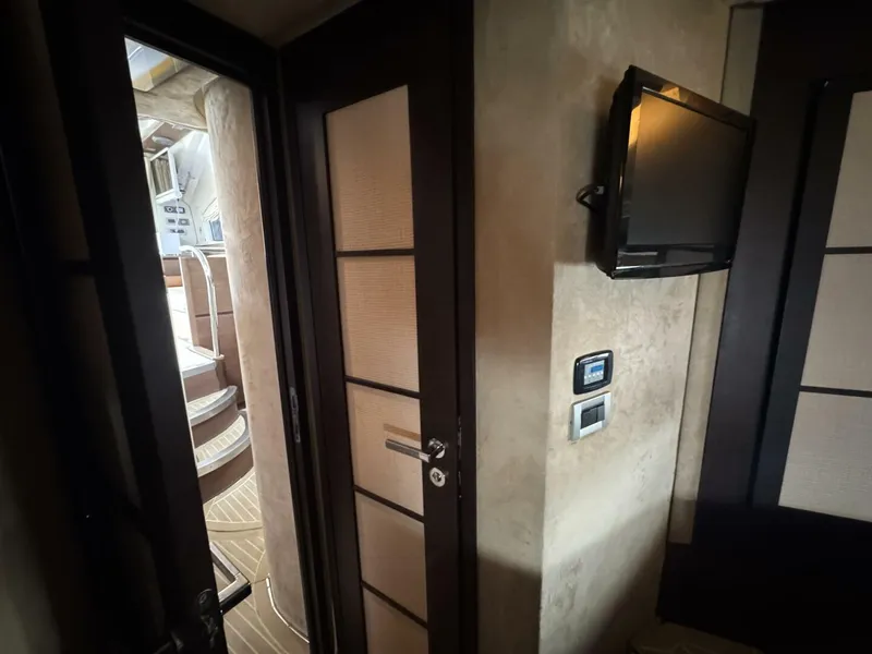 Slide: The Image of Azimut 43s 2007 - 5053104