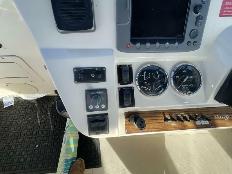 Slide: The Image of Mainship 430 Aft Cabin 3SR Trawler 2005 - 5037081