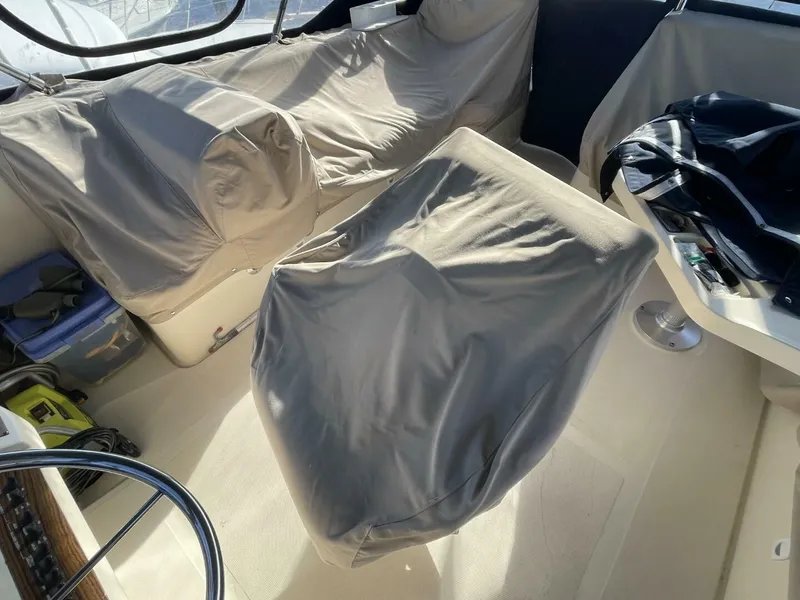 Slide: The Image of Mainship 430 Aft Cabin 3SR Trawler 2005 - 5037084