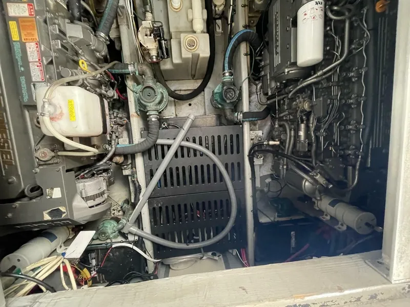 Slide: The Image of Mainship 430 Aft Cabin 3SR Trawler 2005 - 5037095