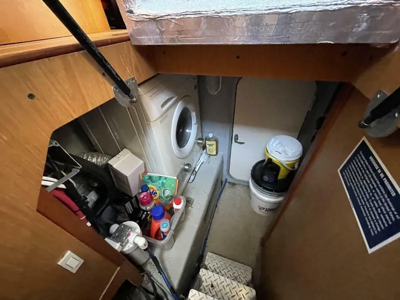 Slide: The Image of Mainship 430 Aft Cabin 3SR Trawler 2005 - 5037096