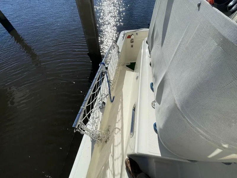 Slide: The Image of Mainship 430 Aft Cabin 3SR Trawler 2005 - 5037107