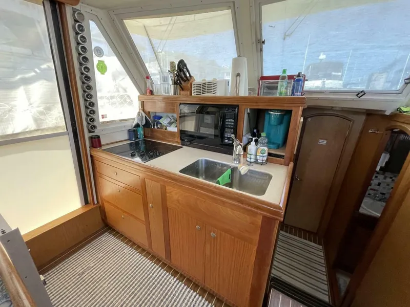 Slide: The Image of Mainship 430 Aft Cabin 3SR Trawler 2005 - 5037124