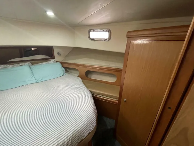 Slide: The Image of Mainship 430 Aft Cabin 3SR Trawler 2005 - 5037165