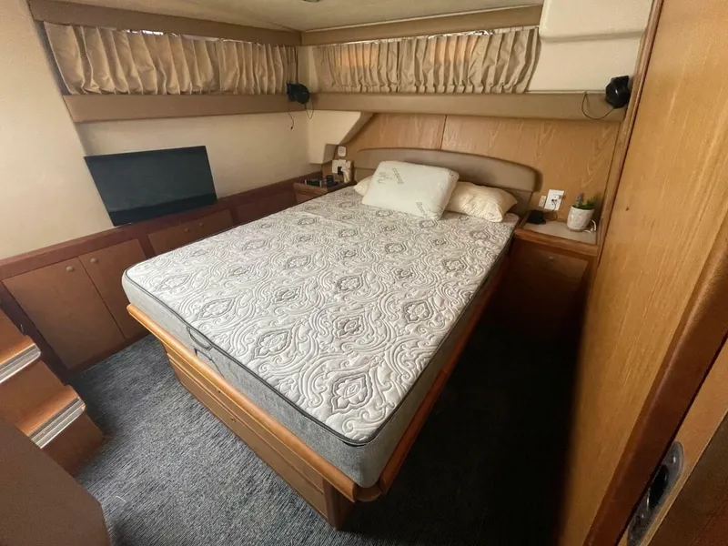 Slide: The Image of Mainship 430 Aft Cabin 3SR Trawler 2005 - 5037065