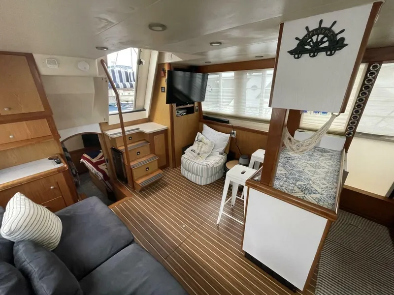 Slide: The Image of Mainship 430 Aft Cabin 3SR Trawler 2005 - 5037176