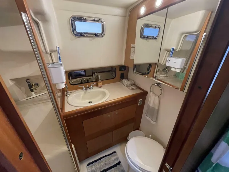 Slide: The Image of Mainship 430 Aft Cabin 3SR Trawler 2005 - 5037185