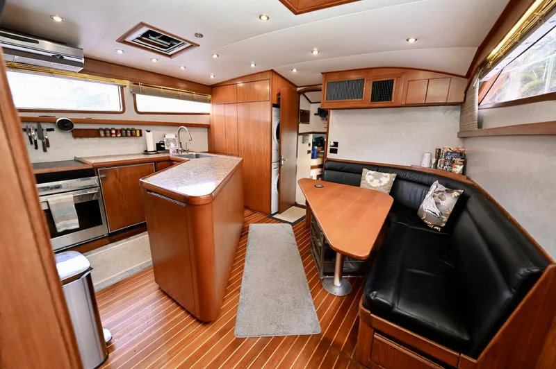 Slide: The Image of Palmer Johnson Motor Yacht 1984 - 5445866