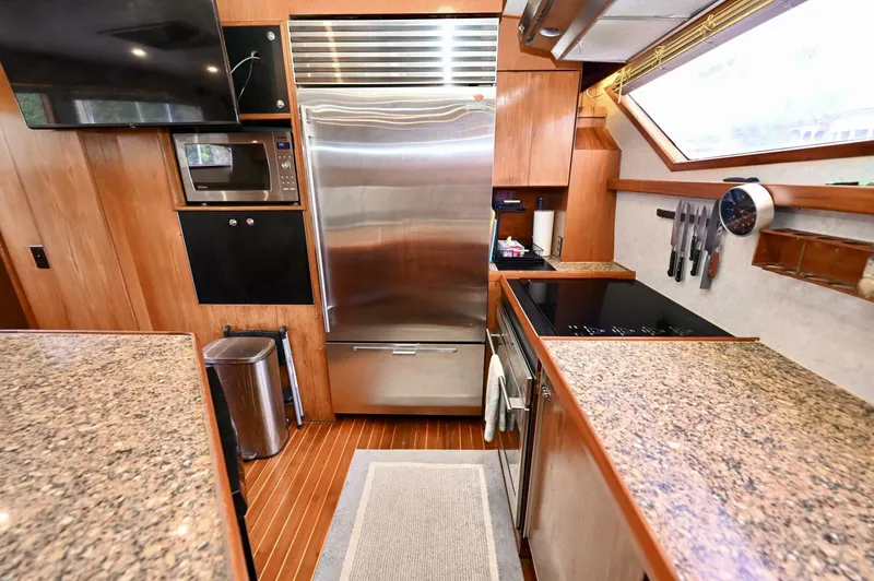 Slide: The Image of Palmer Johnson Motor Yacht 1984 - 5445868