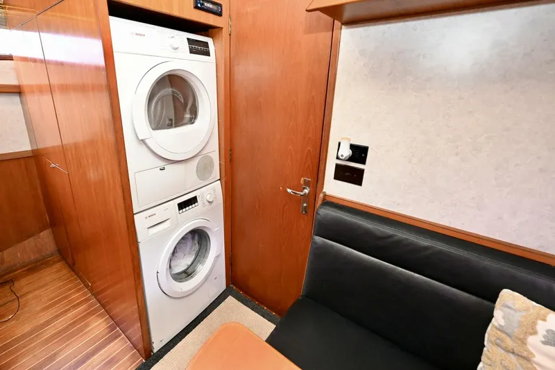 Slide: The Image of Palmer Johnson Motor Yacht 1984 - 5445870