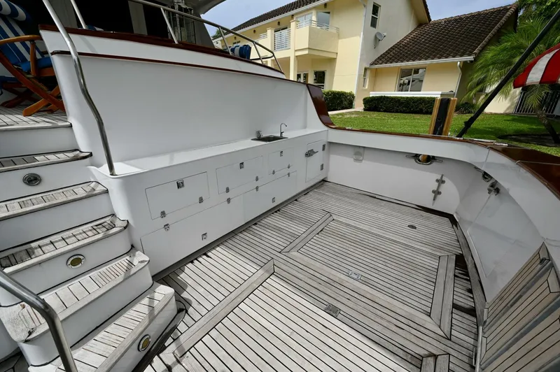 Slide: The Image of Palmer Johnson Motor Yacht 1984 - 5445815