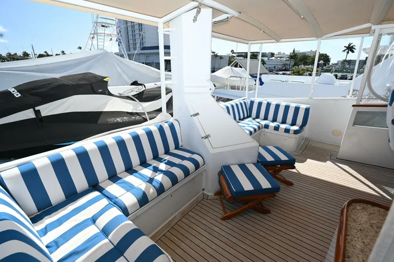 Slide: The Image of Palmer Johnson Motor Yacht 1984 - 5445882