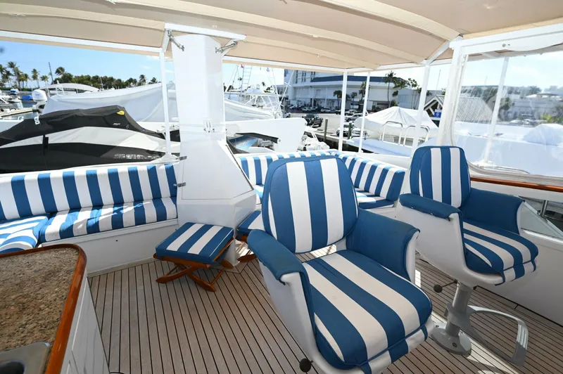 Slide: The Image of Palmer Johnson Motor Yacht 1984 - 5445883