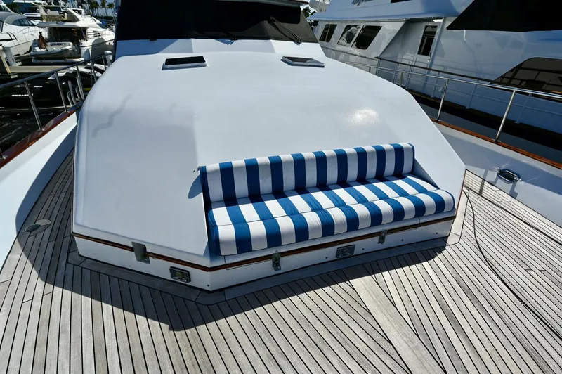 Slide: The Image of Palmer Johnson Motor Yacht 1984 - 5445890