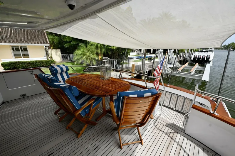 Slide: The Image of Palmer Johnson Motor Yacht 1984 - 5445824