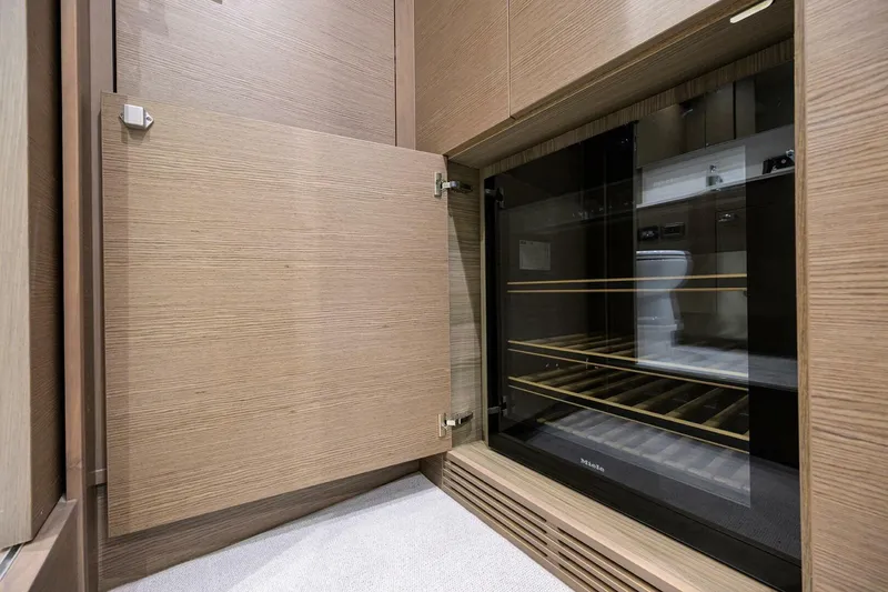 Slide: The Image of Princess V55 Ladybird - Master Stateroom 2025 Princess V55 Ladybird - 5046052