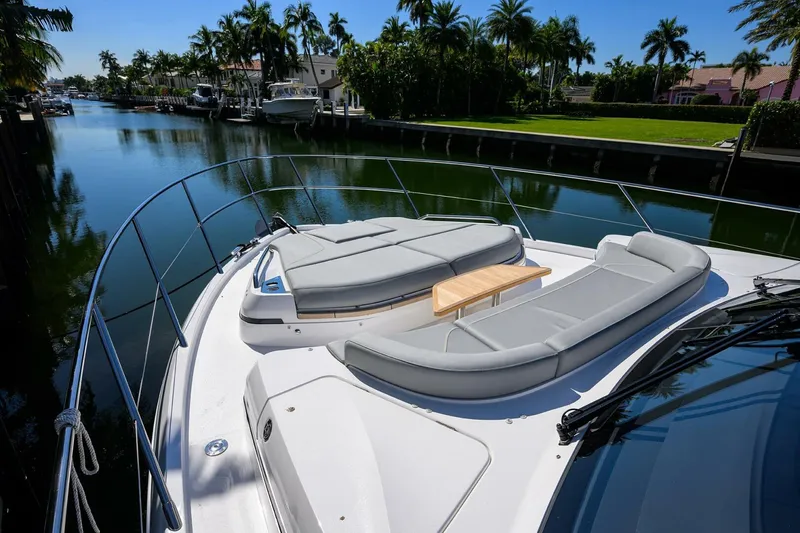 Slide: The Image of Princess V55 Ladybird - Bow 2025 Princess V55 Ladybird - 5046066