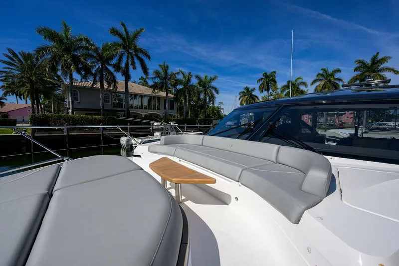 Slide: The Image of Princess V55 Ladybird - Bow 2025 Princess V55 Ladybird - 5046070