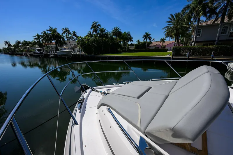 Slide: The Image of Princess V55 Ladybird - Bow 2025 Princess V55 Ladybird - 5046072