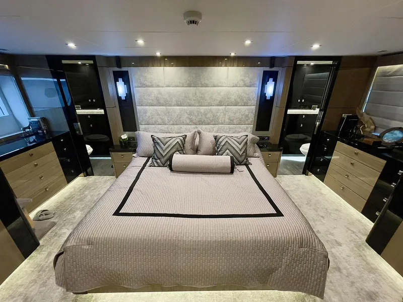 Slide: The Image of Hargrave Skylounge Flush Deck 2021 - 5042552