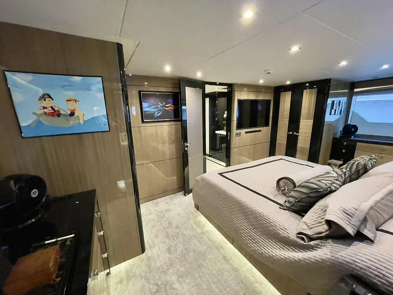 Slide: The Image of Hargrave Skylounge Flush Deck 2021 - 5042545