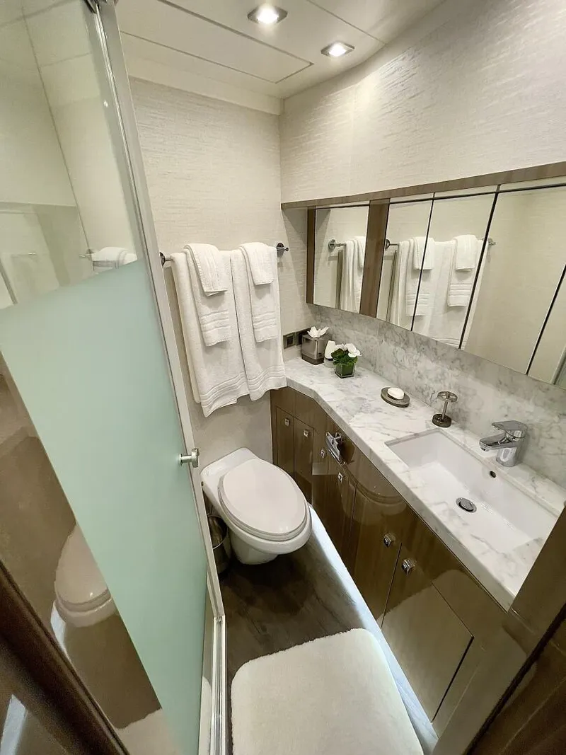 Slide: The Image of Hargrave Skylounge Flush Deck 2021 - 5044378