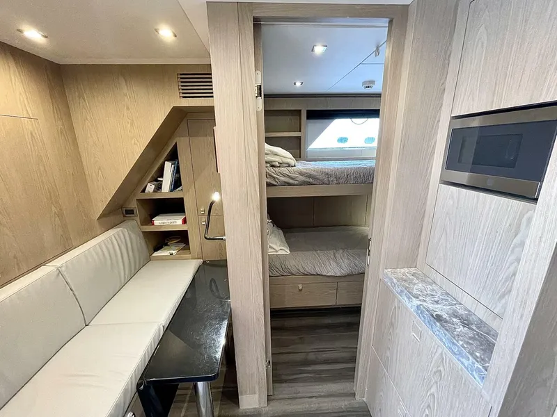 Slide: The Image of Hargrave Skylounge Flush Deck 2021 - 5044364