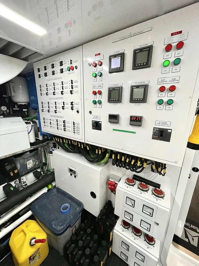 Slide: The Image of Hargrave Skylounge Flush Deck 2021 - 5044368