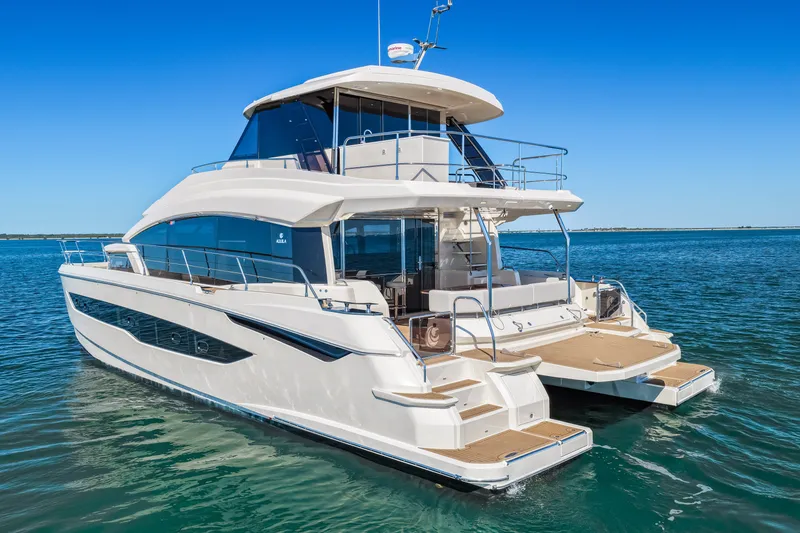 Slide: The Image of Aquila 54 2022 - 5823750