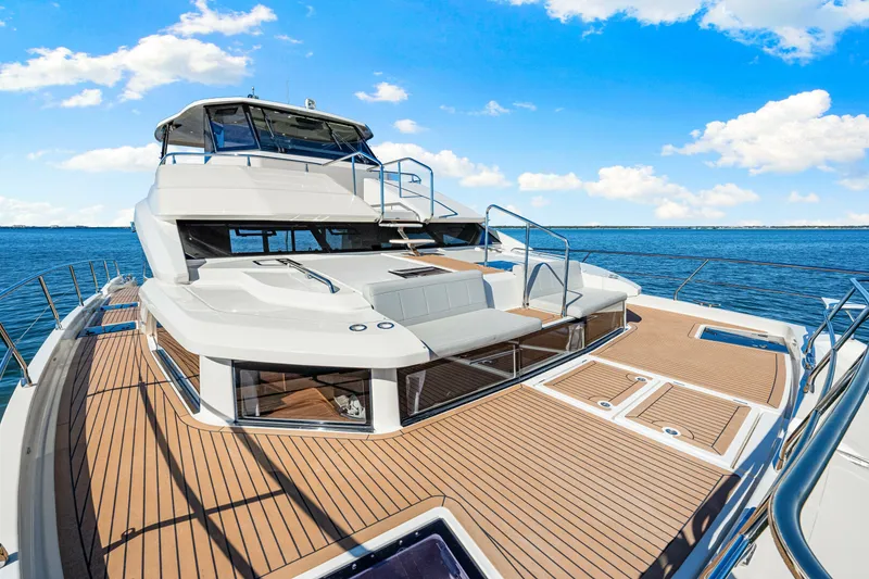 Slide: The Image of Aquila 54 2022 - 5823777