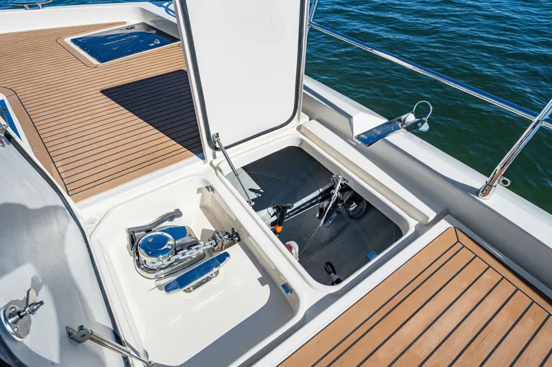 Slide: The Image of Aquila 54 2022 - 5823782