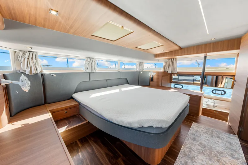 Slide: The Image of Aquila 54 Yacht 2022 - 5823824