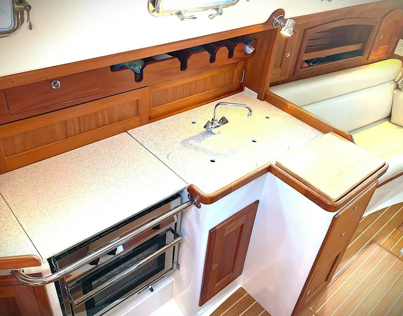 Slide: The Image of Pacific Seacraft 31 2019 - 5043318