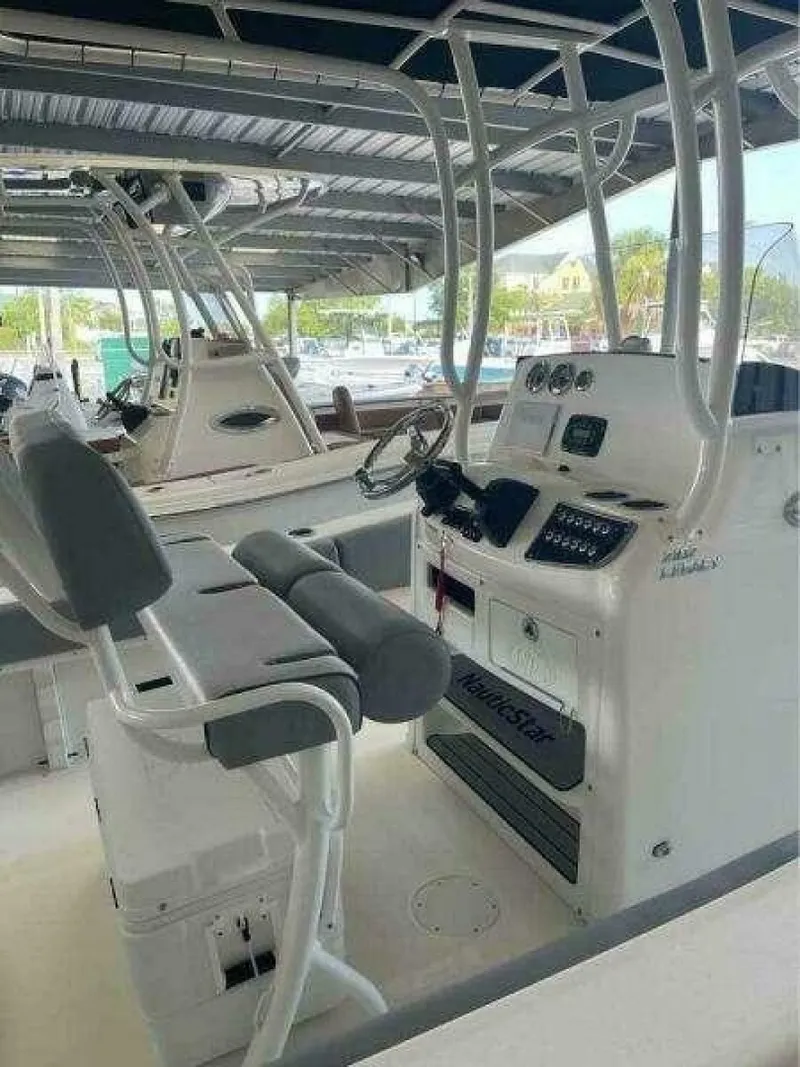 Slide: The Image of NauticStar 2102 Legacy 2022 - 7511228