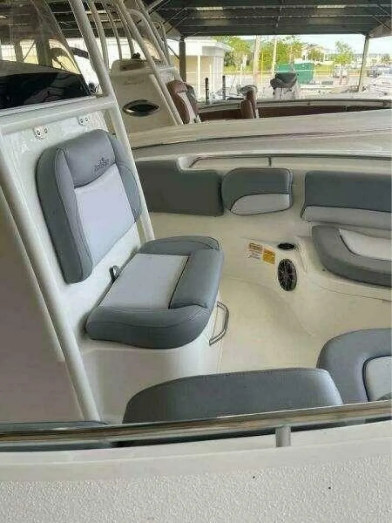Slide: The Image of NauticStar 2102 Legacy 2022 - 7511233